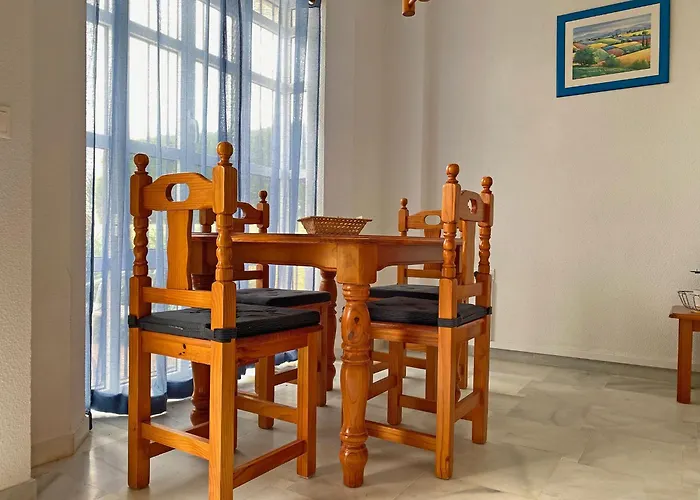 Huerta Enmedio 15 Terraced House In Tranquil Location In Conil Center Sleeps 4 Casa de Férias Conil De La Frontera