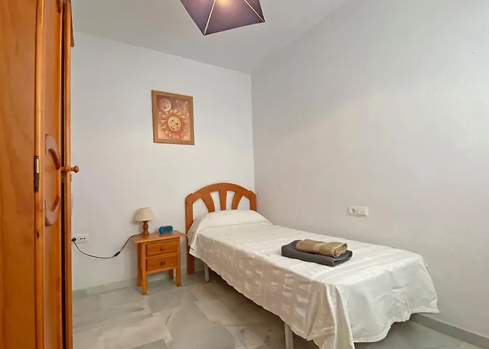 Huerta Enmedio 15 Terraced House In Tranquil Location In Conil Center Sleeps 4 Casa de Férias *