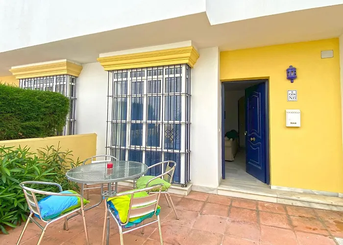 Huerta Enmedio 15 Terraced House In Tranquil Location In Conil Center Sleeps 4 كونيل ذي لا فرونتيرا