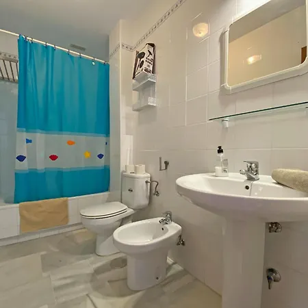 Holiday home Huerta Enmedio 15 Terraced House In Tranquil Location In Conil Center Sleeps 4 Conil De La Frontera