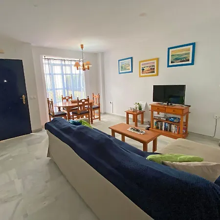Huerta Enmedio 15 Terraced House In Tranquil Location In Conil Center Sleeps 4 *