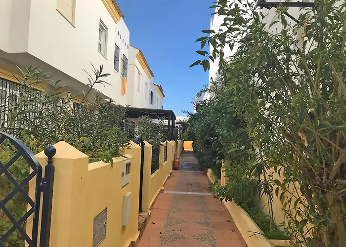 Casa vacanze Huerta Enmedio 15 Terraced House In Tranquil Location In Conil Center Sleeps 4