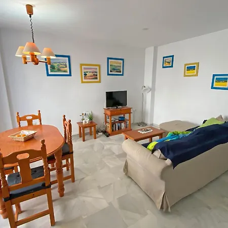 Huerta Enmedio 15 Terraced House In Tranquil Location In Conil Center Sleeps 4 كونيل ذي لا فرونتيرا