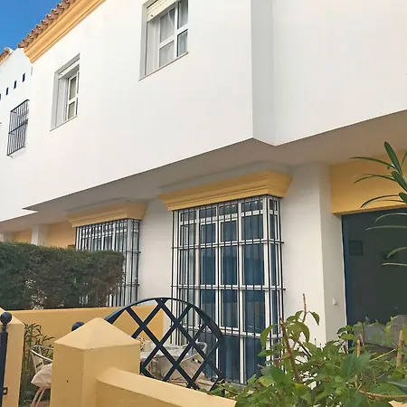 بيت للعطل Huerta Enmedio 15 Terraced House In Tranquil Location In Conil Center Sleeps 4 كونيل ذي لا فرونتيرا